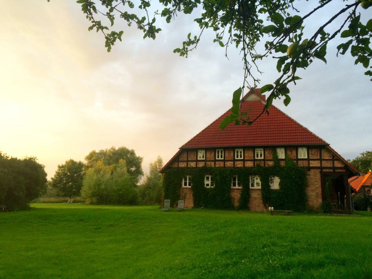 Landhaus Schönhof Feldberger Seenlandschaft Exterior foto